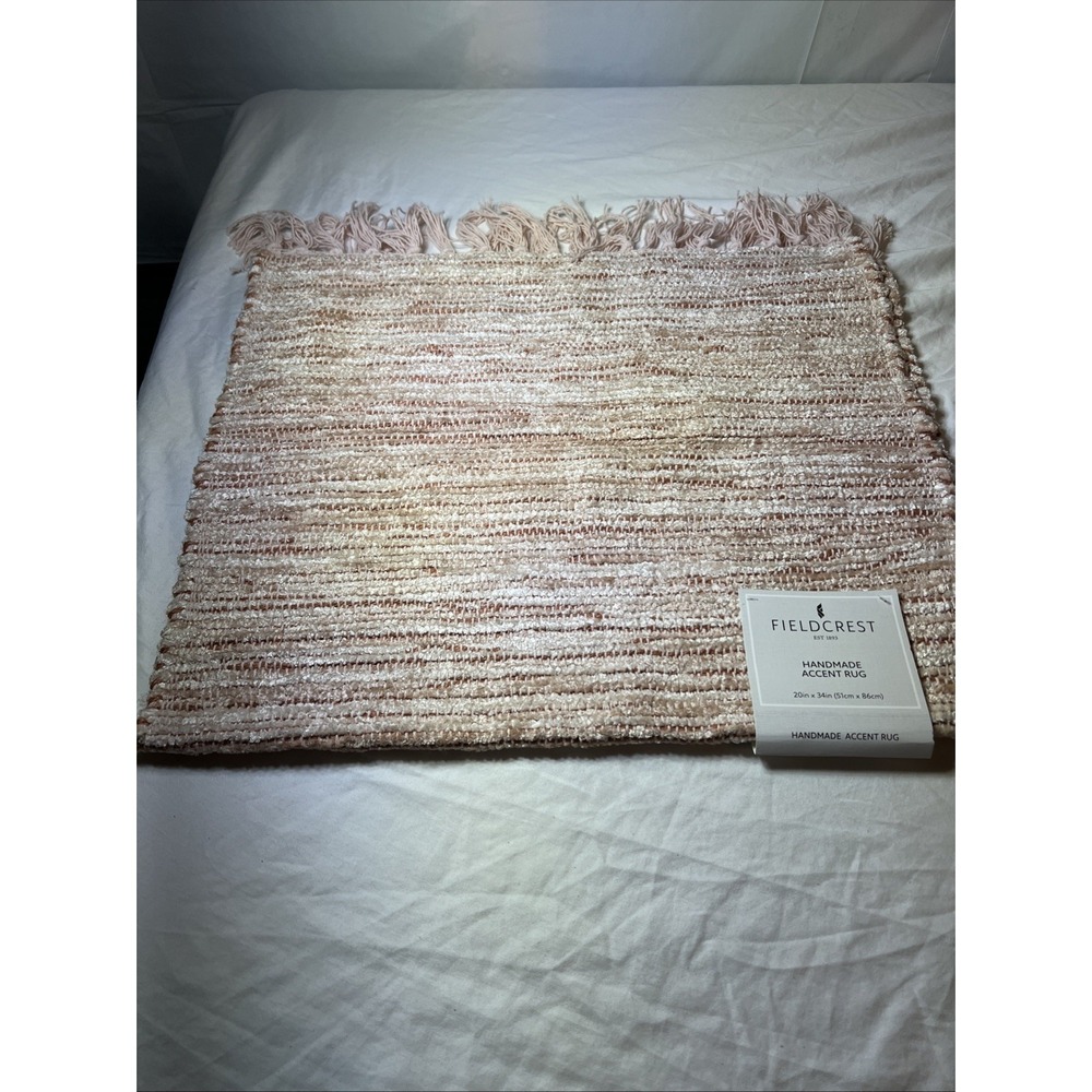 Fieldcrest Handmade Accent Rug 21" X 34" Peach Color